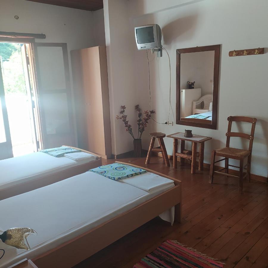 Therisso Rooms Thérison Exterior foto